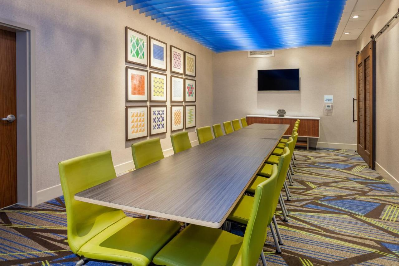 Express & Brunswick-harpers Ferry Area By Ihg Hotel