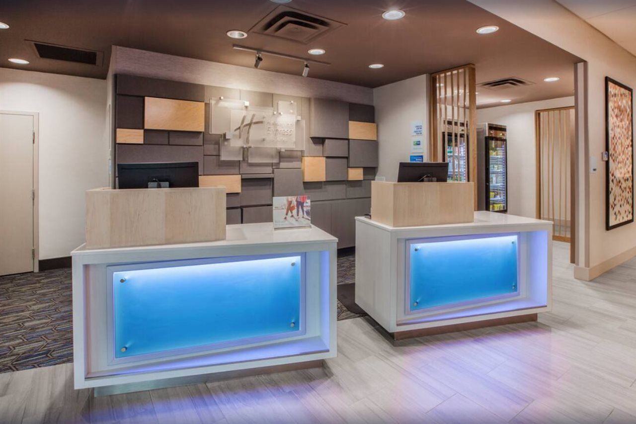 Express & Brunswick-harpers Ferry Area By Ihg Hotel 3*