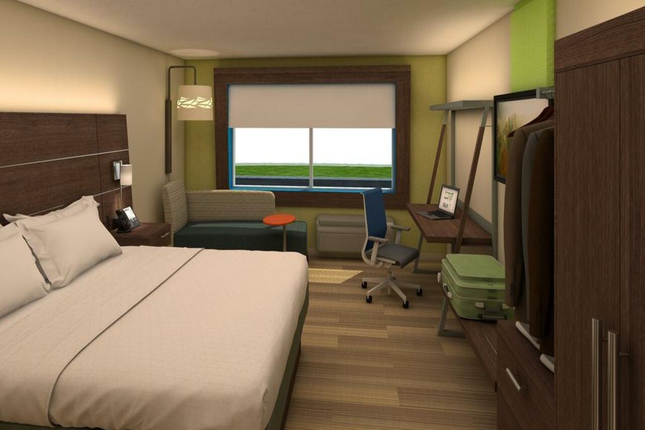 Express & Brunswick-harpers Ferry Area By Ihg Hotel 3*